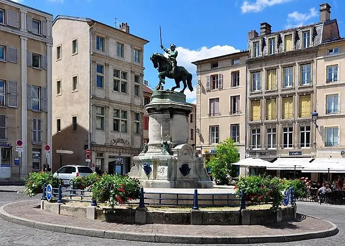 Апартаменты Le Cosy De Saint Epvre - - 2 Pers *